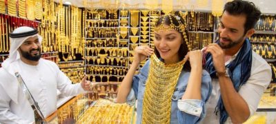 UAE Residents Cash in on Soaring Gold Prices, Choose Exchanges and Upgrades