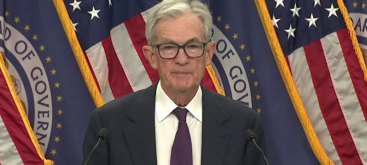 US Fed Makes First 2025 Rate Cut Citing Job Market Risks