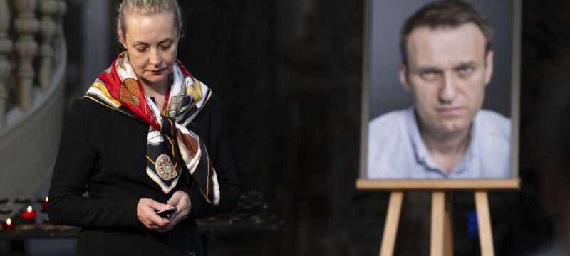 Tests confirm Navalny was poisoned in jail, widow says