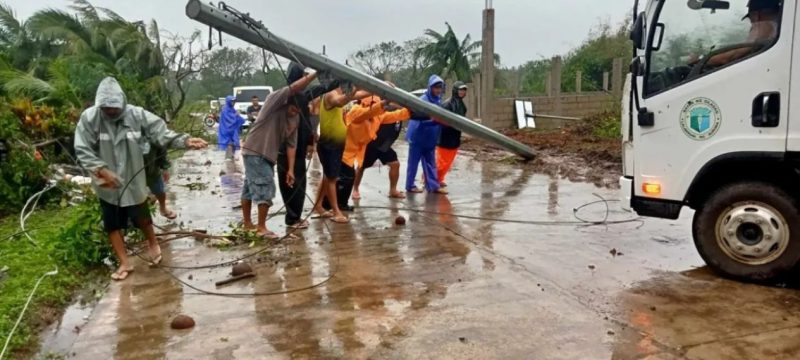 400,000 Evacuated as Fresh Storm Hits Philippines After Typhoon