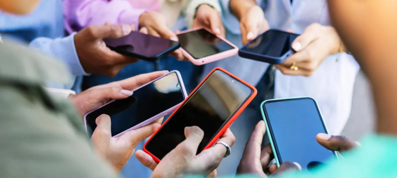 Australia Tests AI Tools for Teen Social Media Ban