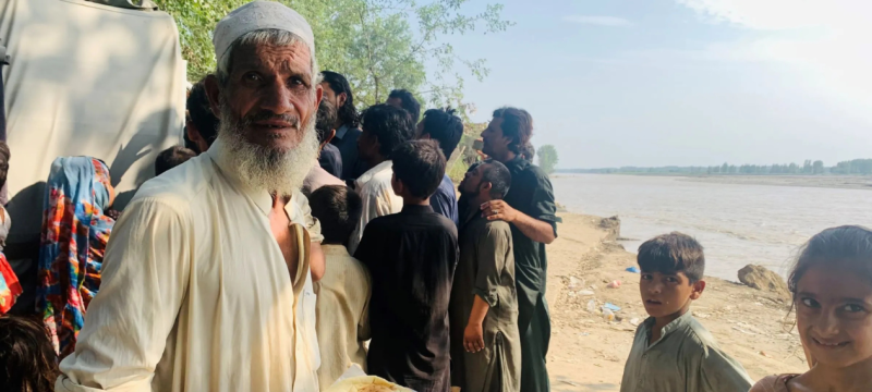 How Pakistan’s Street Workers See Climate Change as ‘God’s Will’