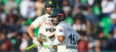 Pakistan 313-5 at Close of First Day Against South Africa