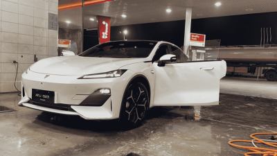 Pakistani Cricketer Recovers Stolen Luxury Car Worth Rs. 1.4 Crore