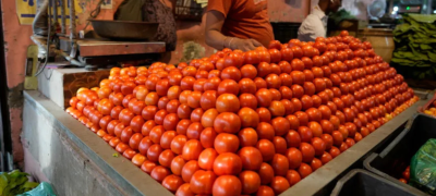 Tomato Prices Go Out of Control Across Pakistan as Inflation Worsens