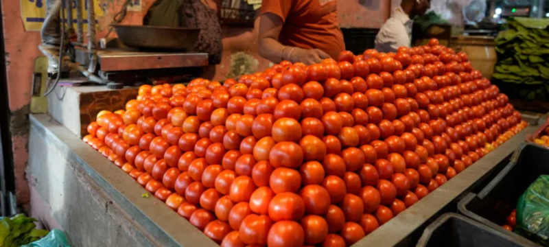 Tomato Prices Go Out of Control Across Pakistan as Inflation Worsens
