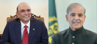 Zardari Takes Shehbaz on Board Over Formation of PPP-Led Govt in AJK
