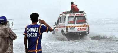 Father of Three Shot Dead for Resisting Robbery Bid at Karachi House