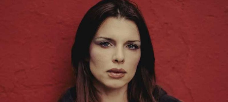 Julia Fox’s Costume Stirs Political Debate; Style or Sensitivity?