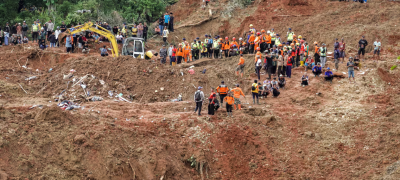 Landslides in Indonesiaโs Central Java Kill at Least 18, Dozens Missing