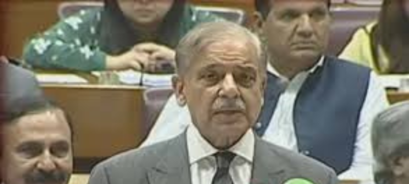 PM Praises Unity in Parliament as NA Passes 27th Amendment Bill