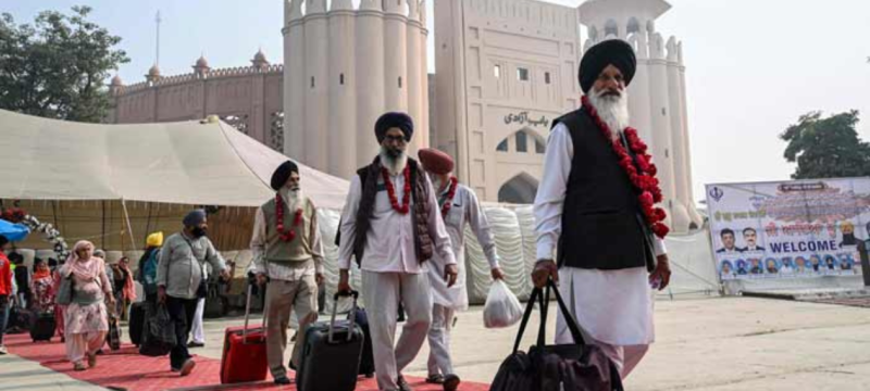 Pakistan Welcomes India’s Sikh Pilgrims, First Since May War