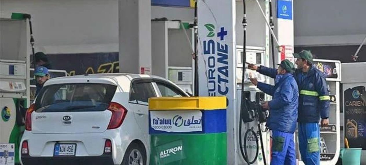 Petrol and Diesel Prices Expected to Drop Up to Rs6 per Liter in December