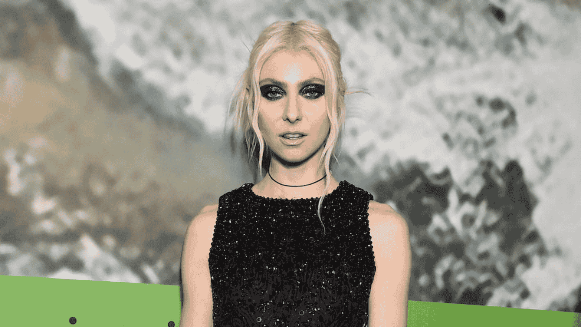 Taylor Momsen Opens Up About Leaving Gossip Girl And Choosing Music Over Acting