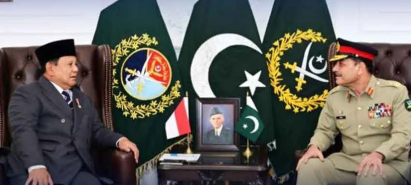 CDF Munir Discuss Regional Security with Indonesian President