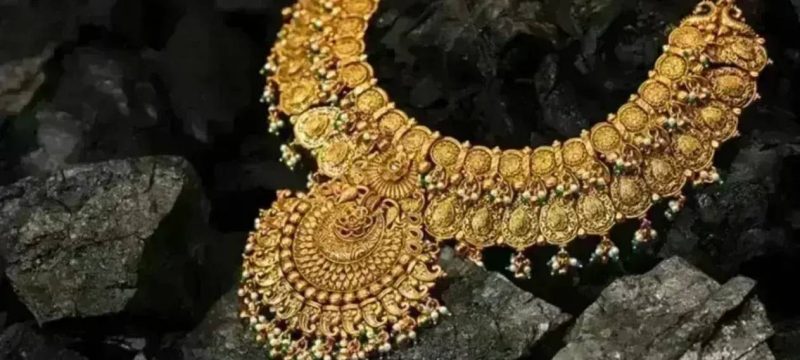 Gold Prices Fall by Rs4,000 Per Tola in Pakistan – Check Latest Rates