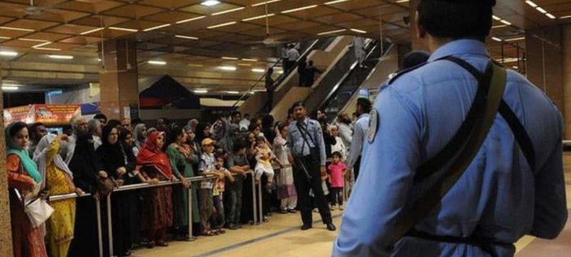 More Than 20,000 Pakistanis Deported to Karachi in 11 Months