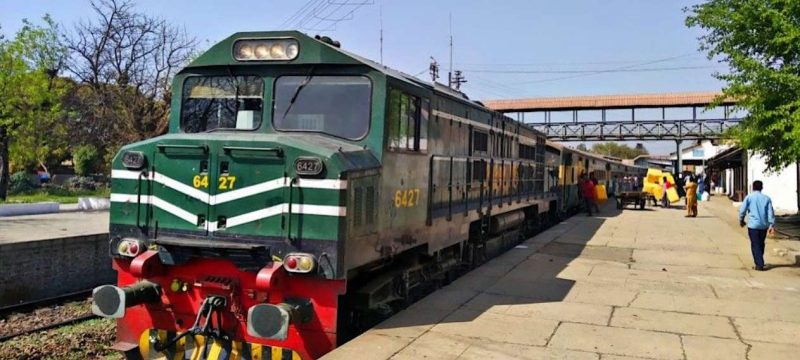Pakistan Railways Launches Special Tourist Train to Thar Desert