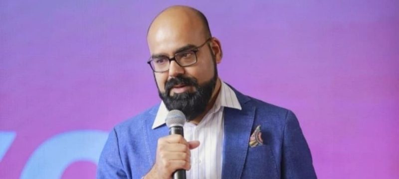 Pakistani Content Creator Junaid Akram Share the News of His Father’s Death