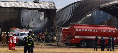 Seven People Die as Plane Crashes During Emergency Landing in Mexico