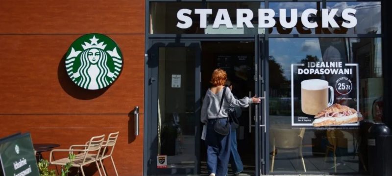 Starbucks Shuts 400 US Stores Amid Strategic Shift
