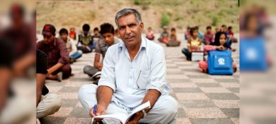 For 37 Years, Master Ayub Has Been Educating Islamabadโs Poor Children for Free