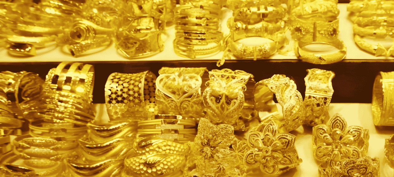 Gold Hits Record High As Tola Price Surpasses Rs480,000 in Pakistan