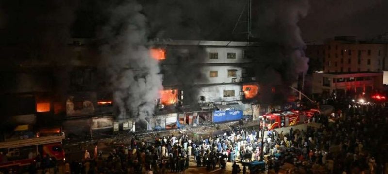 Gul Plaza Fire in Karachi Death Toll Reaches 14, Over 60 Still Missing