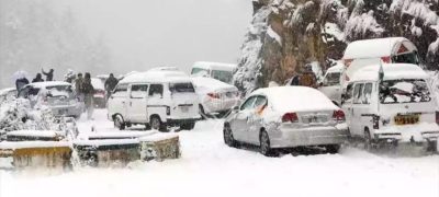 Heavy Snowfall in Murree Brings Intense Cold to Northern Pakistan
