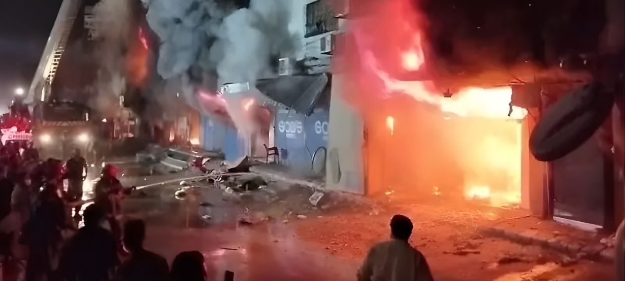 Karachi Shocked by Massive Gul Plaza Fire That Kills 5 and Injures Several