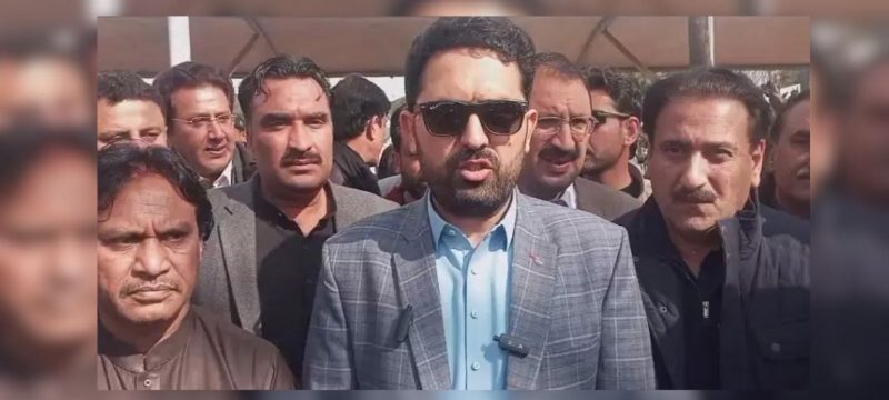 PTI Ends Protest Outside Supreme Court After Assurance on Imran Khan’s Medical Report