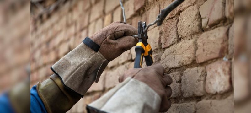 Millions Stolen in Bold Karachi Heist Targeting Electric Company Employees