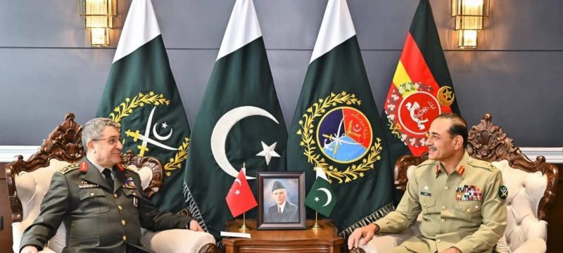 Pakistan, Turkey Discuss Strengthening Military Ties During GHQ Meeting