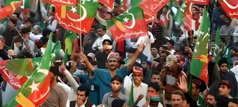 Heavy Security Deployed as PTI Rally Takes Place in Karachi
