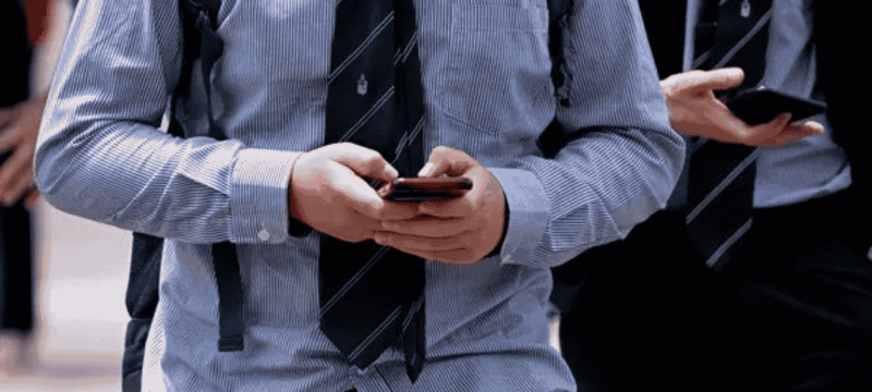 Court Asks For Report On Protecting Children Under 16 On Social Media