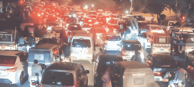 Karachi Police On High Alert As DIG Cancels Leaves For Ramadan Traffic Management