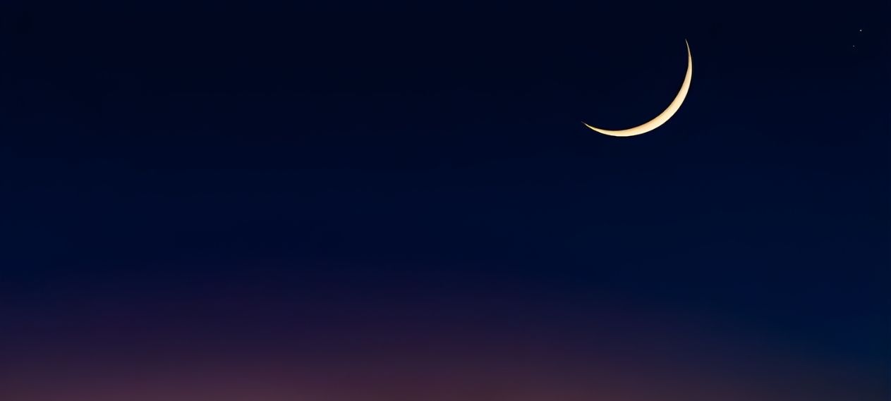 Breaking Ramadan 2026 Moon Sighted in Saudi Arabia – First Fast to Begin Wednesday!