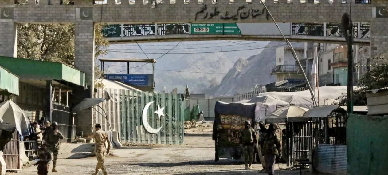 Pakistan Says ‘No Options Left’ Before Afghan Border Strike