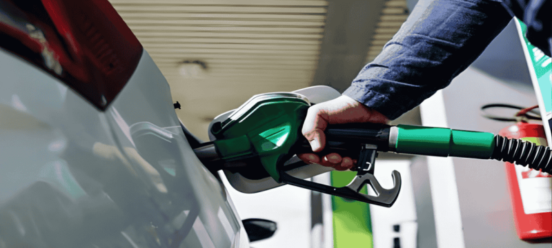 Petrol Price in Pakistan Jumps To Rs322 After Huge Rs55 Increase Amid Tensions