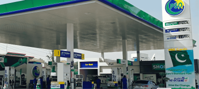 Violence Erupts At Petrol Pump After Employees Refusing Illegal Gallon Sales