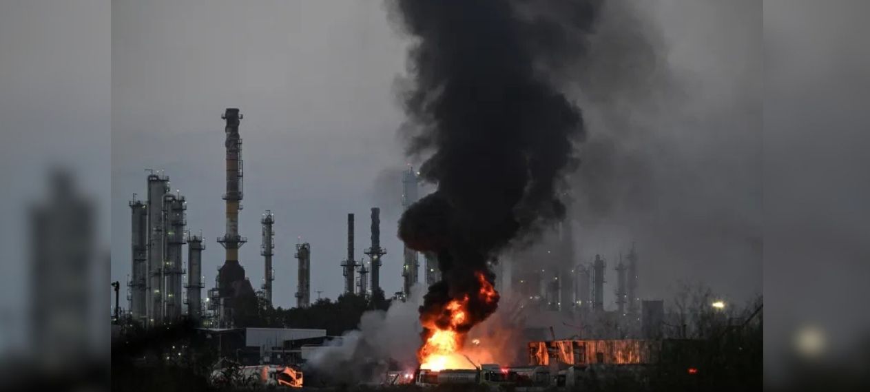 Israel strikes near Pakistan Embassy in Tehran amid ongoing bombardment