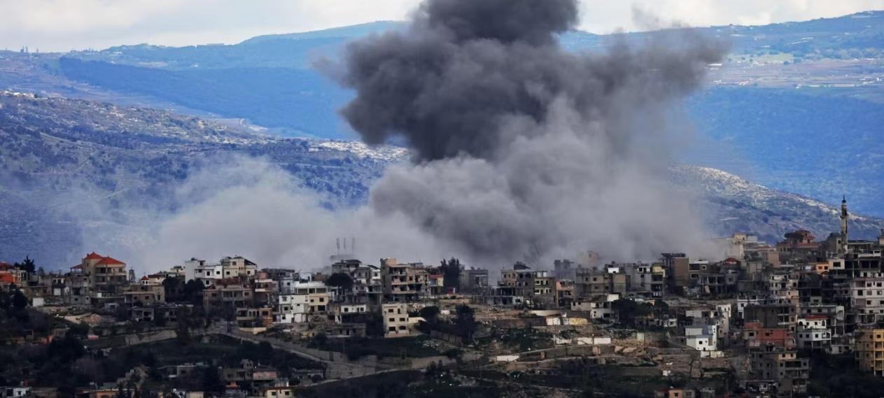 Israeli Attacks Displace 100,000 in Lebanon in Single Day