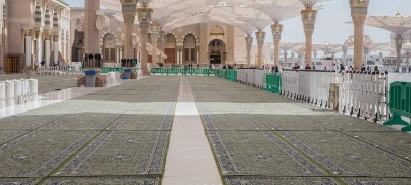 Masjid al-Haram and Masjid-e-Nabwi Receive 58,000 New Carpets for Worshippers