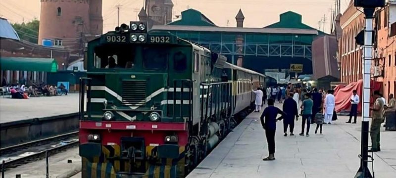 Pakistan Railways Suspends Train Services for Major city