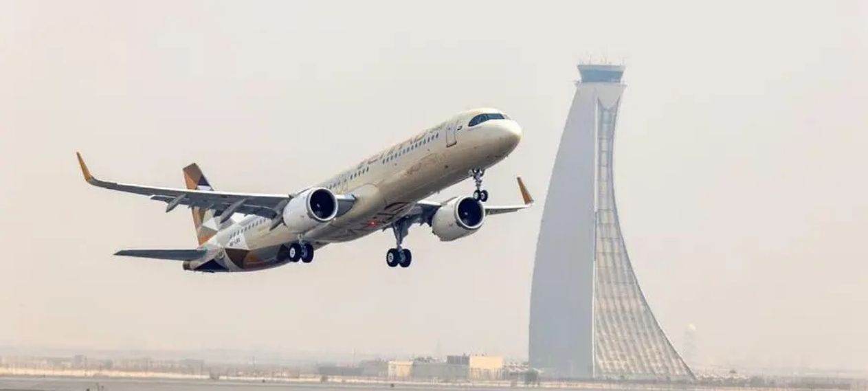 Eithad Airways Resumes Limited Flights Amid Middle East Airspace Disruptions