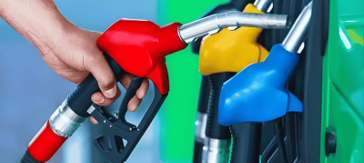 Pakistan Plans Early Market Closures As Fuel Price Surge Hits Businesses