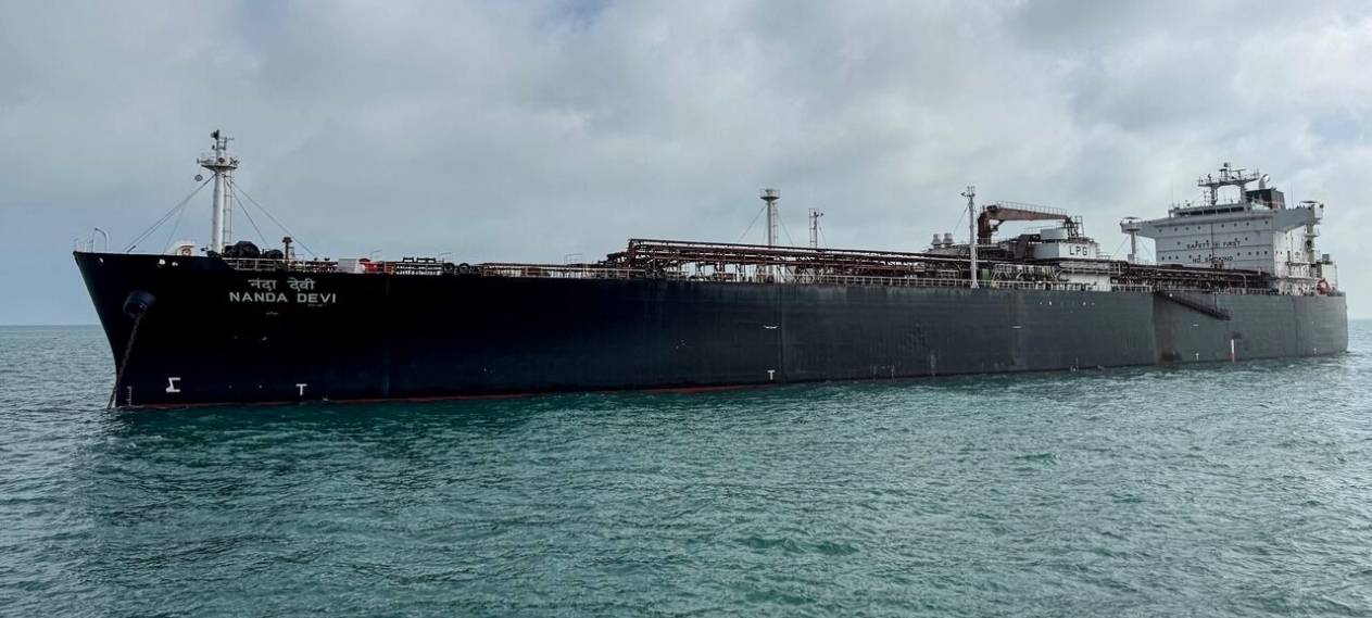 Crude Carriers Reverse Course Near Strait of Hormuz