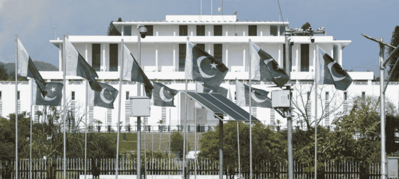 Free Shuttle Service Launched For Media During US-Iran Talks