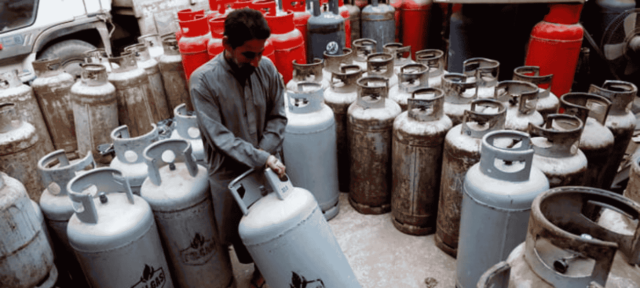 Relief For Consumers As LPG Price Falls By Rs20 Per Kg in Pakistan