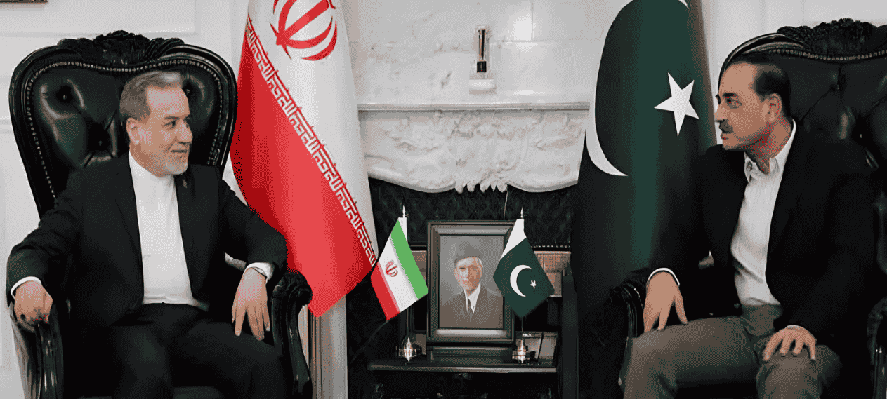 Iran FM Abbas Araghchi Meets Pakistan Military Leadership Amid Diplomatic Push